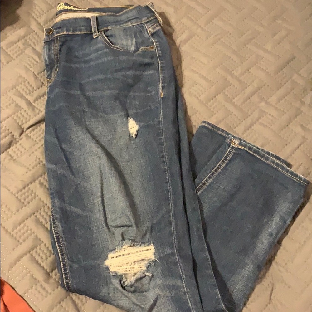 Ripped skinny jean